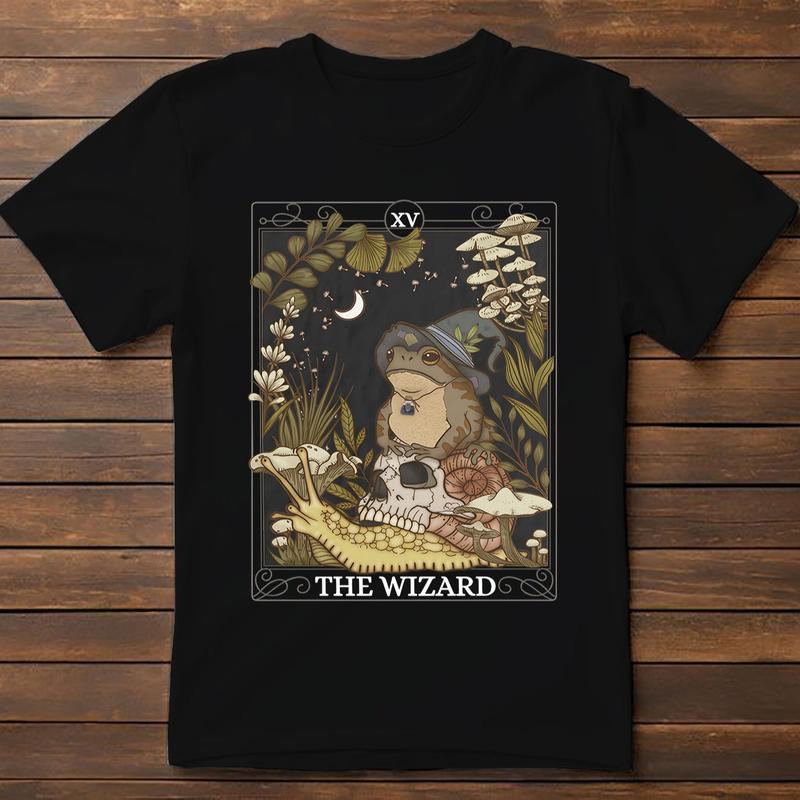 The Wizard Tarot Card  Sweatshirt, Witchy Frog Shirt, Trendy Goblincore Clothing, Cottagecore Mushroom Tee, Tarot Lover Hoodie and Sweater; T-shirt Cotton Womenswear