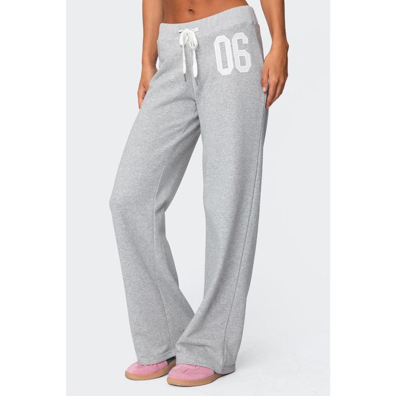 06 Sweatpants