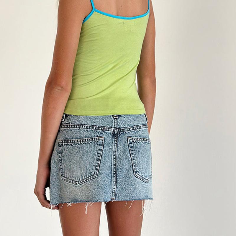 Women's Denim Mini Skirts Low Waist Raw Hem Casual Fashion Jean Skirts for Summer