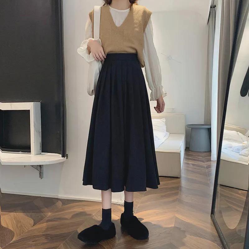 Fall Winter Women's Pleated Skirts Vintage High Waist Corduroy Long Skirt Woman Streetwear Simple All-match A-line Midi Skirts