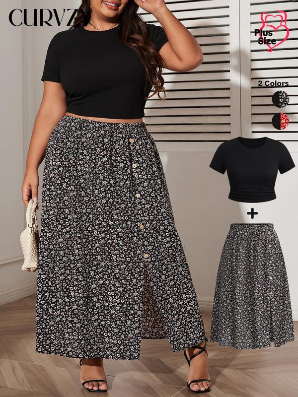 CURVZY Plus Size Ditsy Floral Print Split Hem Skirt Set, Casual Ruched Tee & Fake Buttons Decor Skirt for Daily Wear, Back-to-School Clothing, Women's Outfits for Summer & Fall