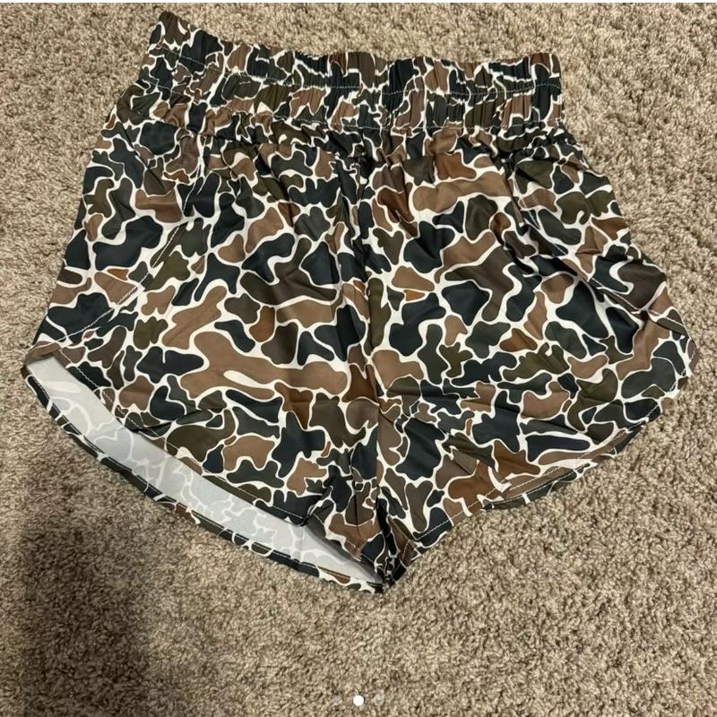 Hi Waisted Women Camo shorts