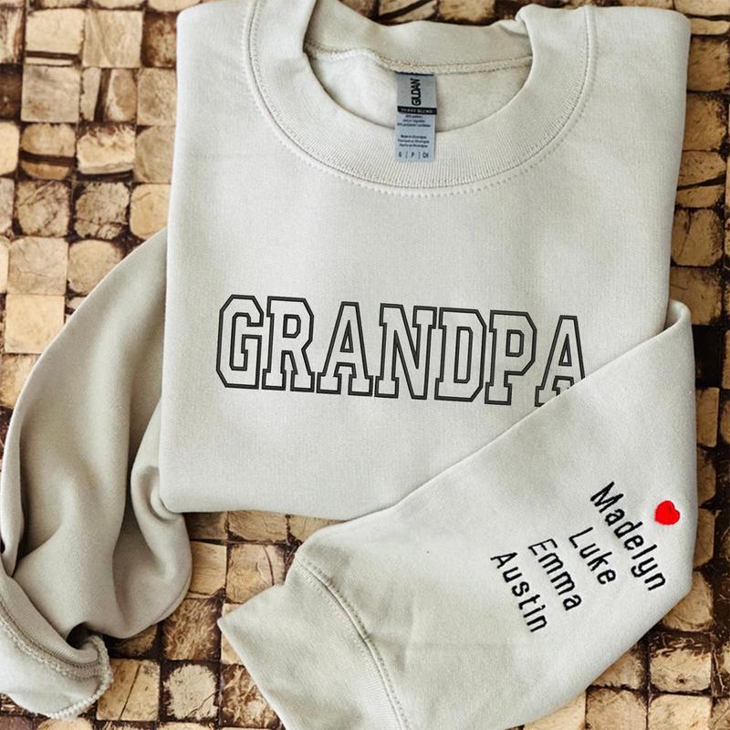 Custom Embroidered Mama Sweatshirt with Kids' Names - Perfect Gift for Mom