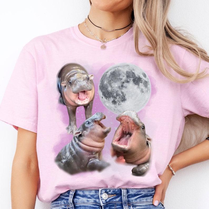 Moo Deng With The Moon Shirt, Moo Deng Shirt, Cute Baby Hippo Moo Deng Bouncy Pig in Thai Hippopotamus Shirt, Hippo Lover, Funny Hippo Shirt