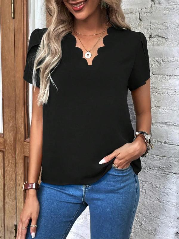 Women's Plain Scallop Trim Petal Sleeve Blouse, Fall Outfits, Elegant V Neck Short Sleeve Top for Fall, Going Out Tops, Back To School Top, Ladies Clothes for Daily Wear