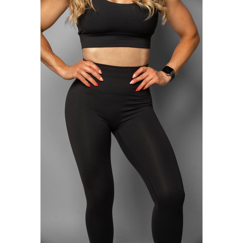 NEW Effortless Classic Capris - Black